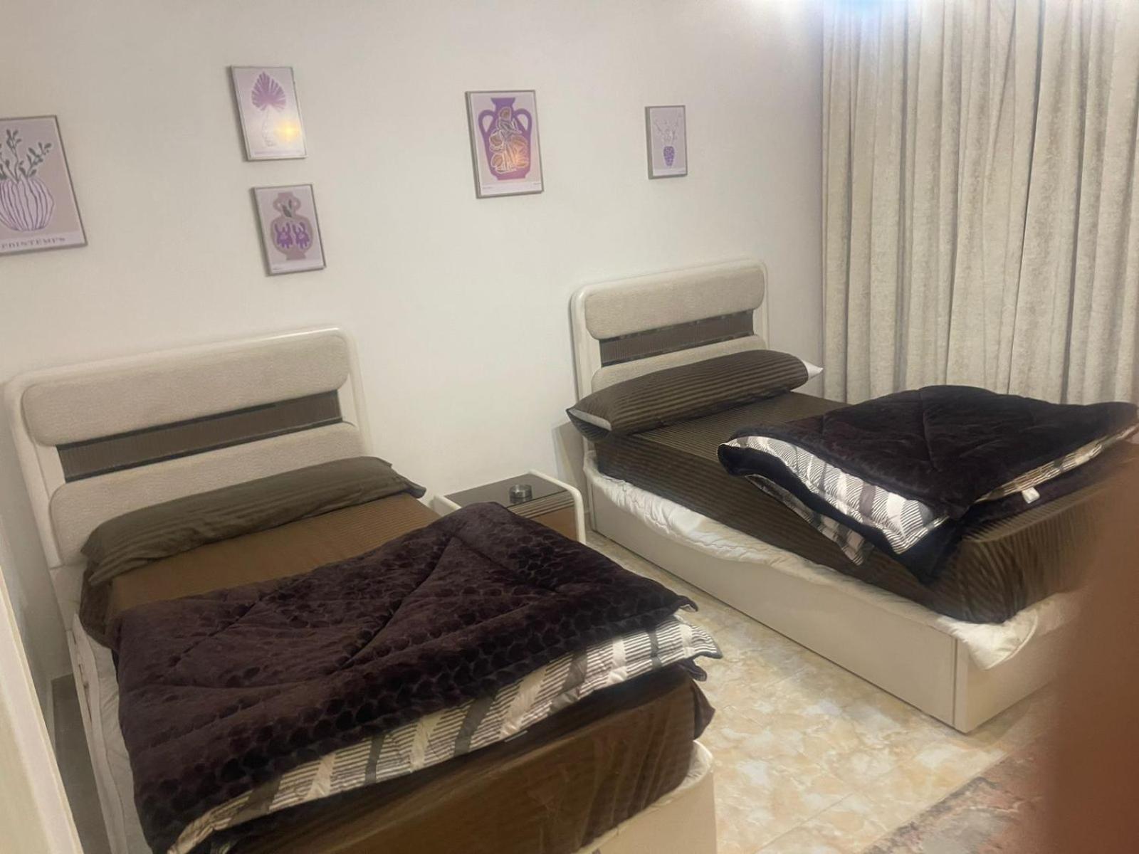 Modern With Coverable Pool Sheik Zayed Sheikh Zayed City