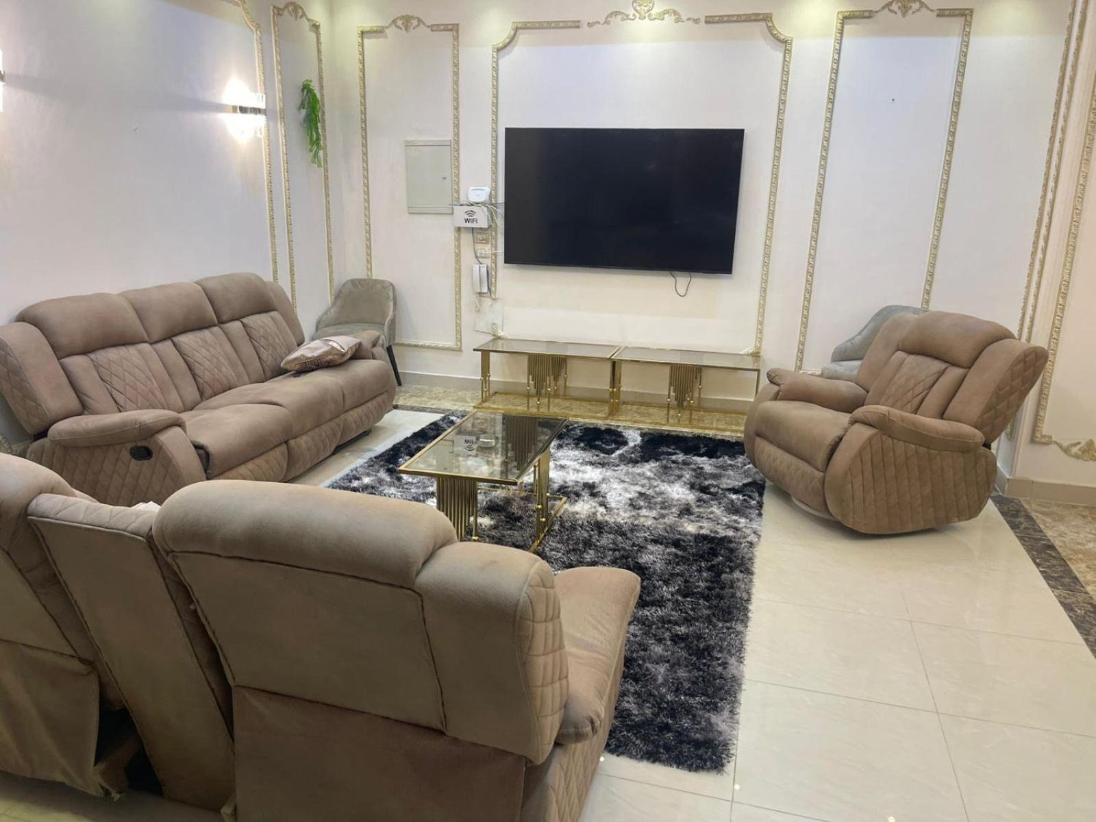 Modern With Coverable Pool Sheik Zayed Villa Sheikh Zayed City