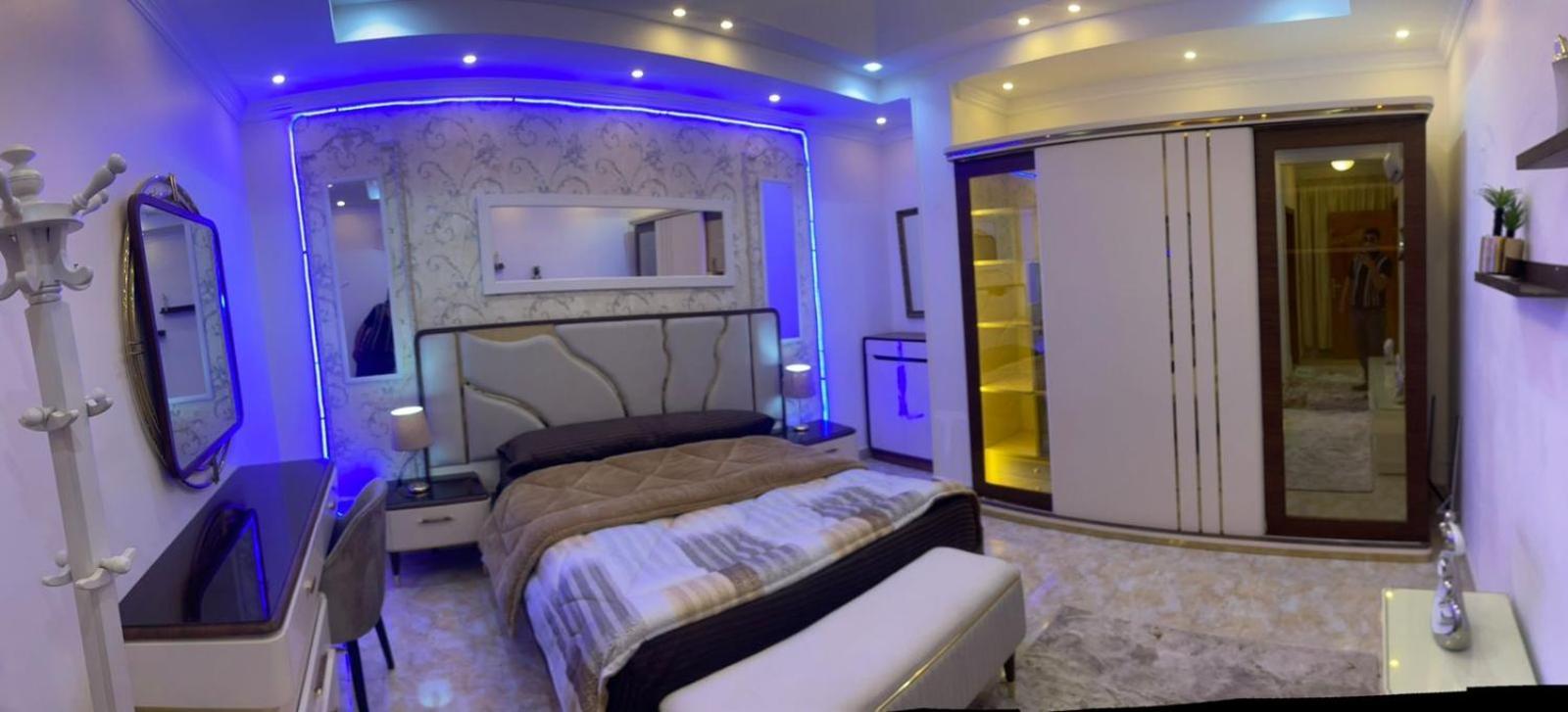 Modern With Coverable Pool Sheik Zayed *